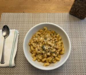 image of a bowl with pasta
